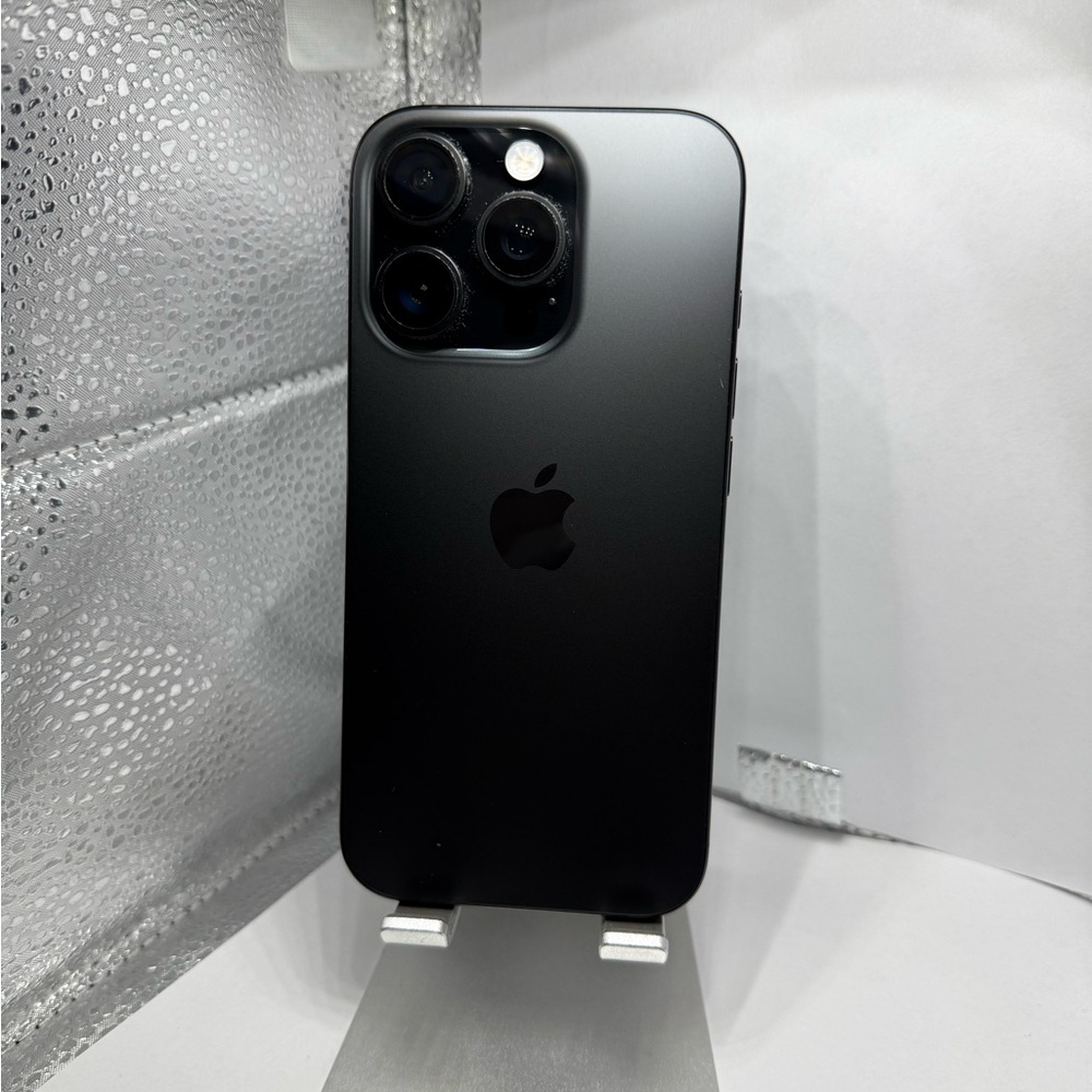 Apple iPhone 16 pro 256gb unlocked